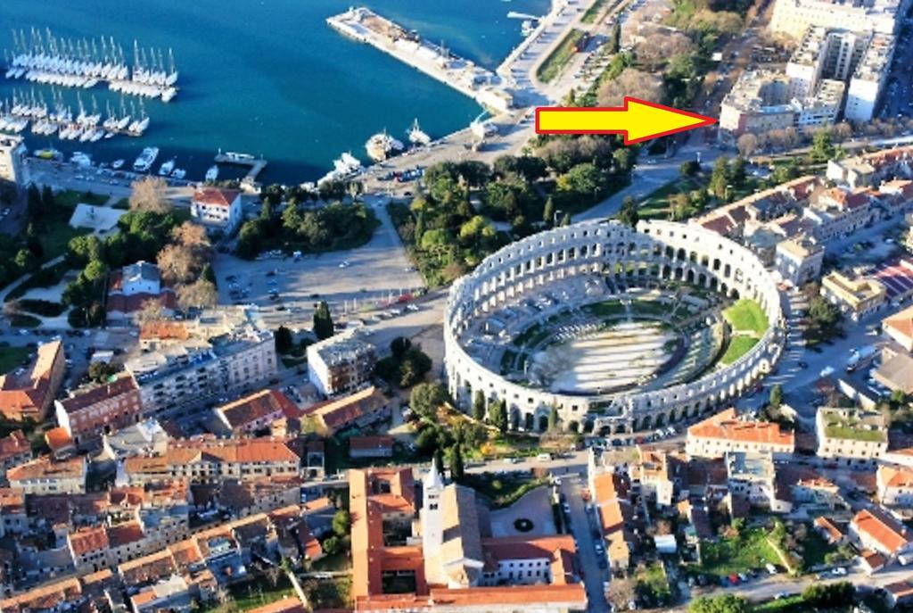 Apartma Amphitheater *